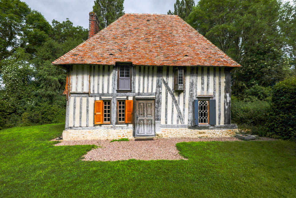 EXCLUSIVITE SOCOGEFIM !!Maison à colombage du XVIème siècle restaurée mais partiellement  aménagée