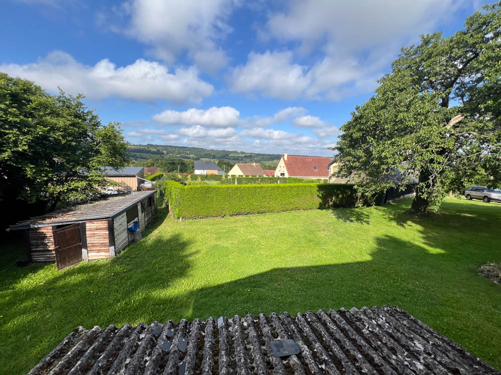 Maison en colombages à rénover non loin du centre-ville de Vimoutiers